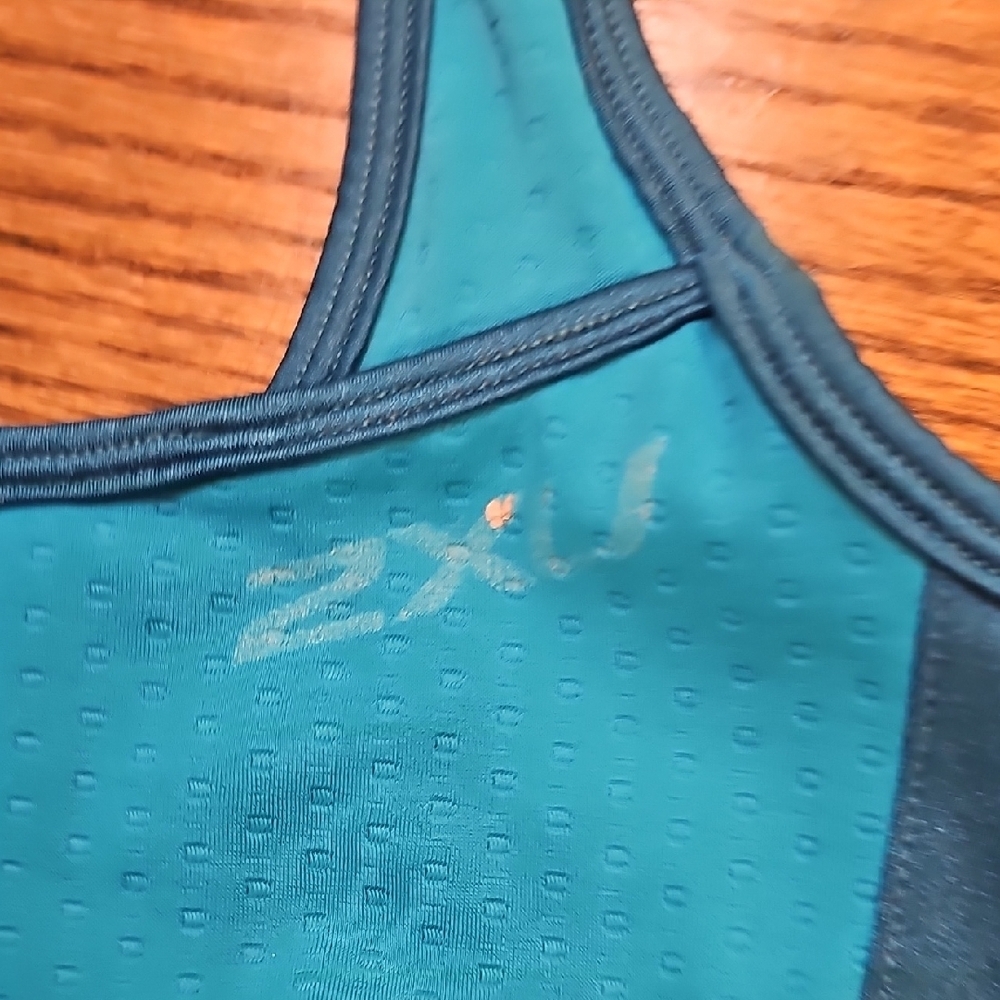2XU Vibrant Blue Sports Bra - Picture 3 of 7